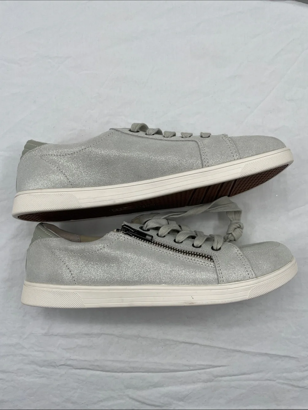 NEW! REVITALIGN Orthotic Leather Suede Casual Sneakers - Wrigley. 9D.